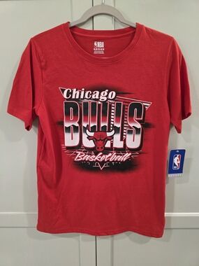 Boys NBA Official Retro Chicago Bulls Graphic T-shirt NWT Sz XL